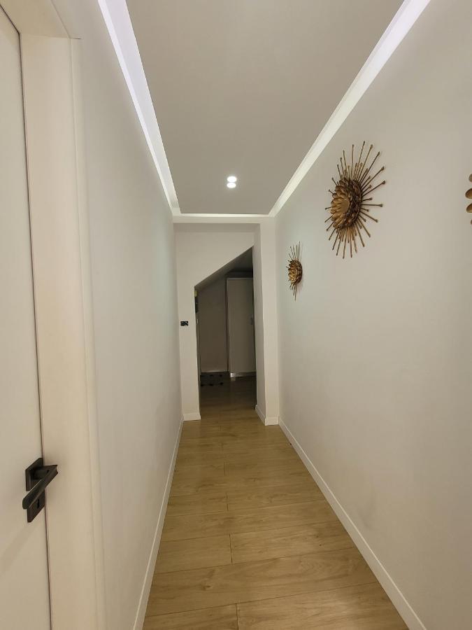 Loi Apartment Sarandë Exterior foto
