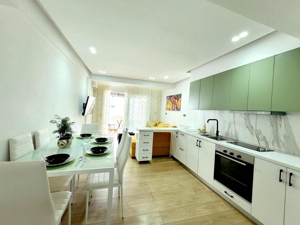 Loi Apartment Sarandë Exterior foto