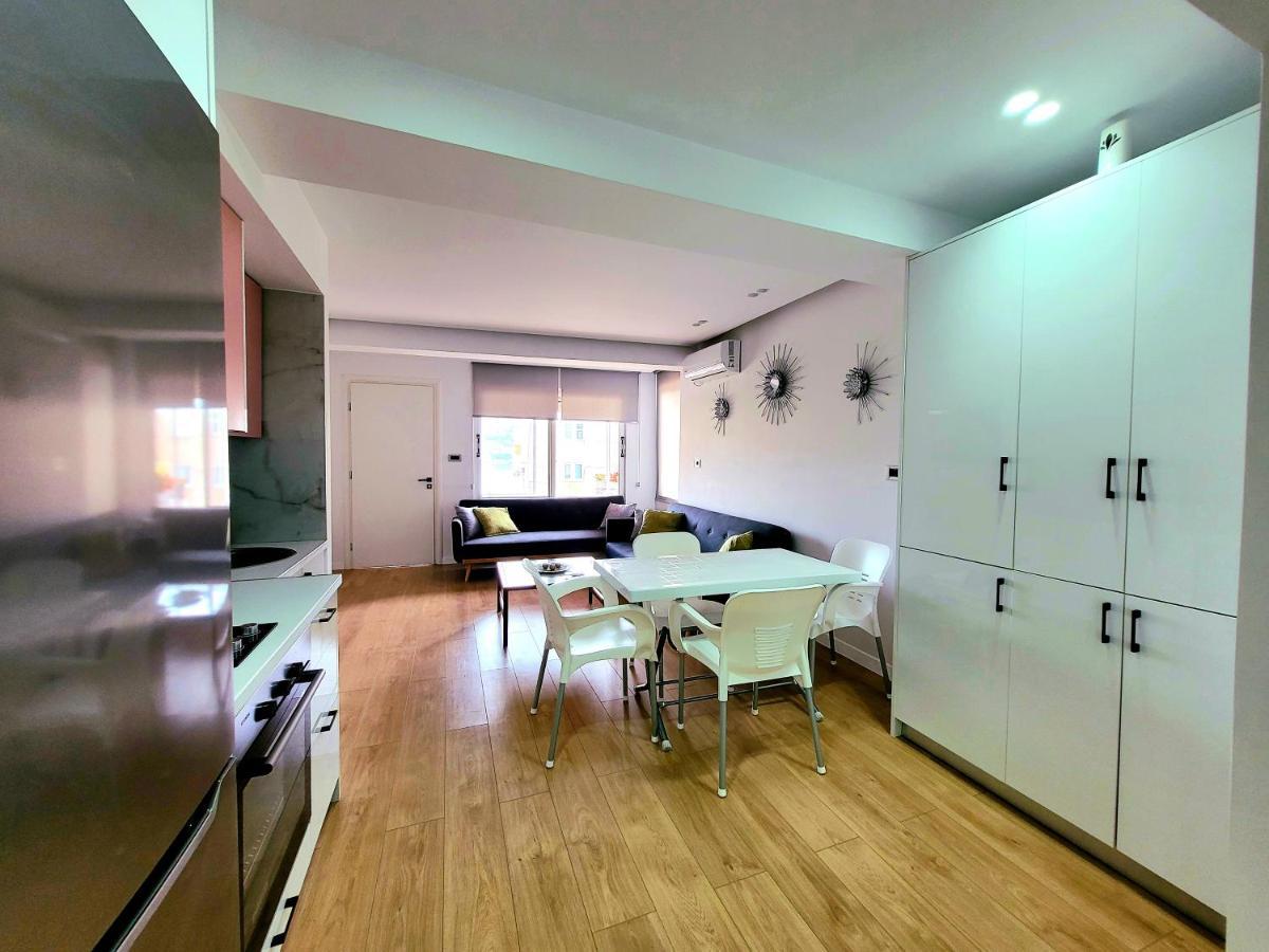 Loi Apartment Sarandë Exterior foto